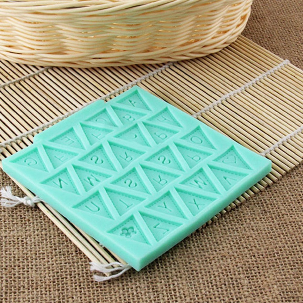 Khuôn Làm Sô Cô La Tạo Hình 26 Chữ Cái Tiếng Anh