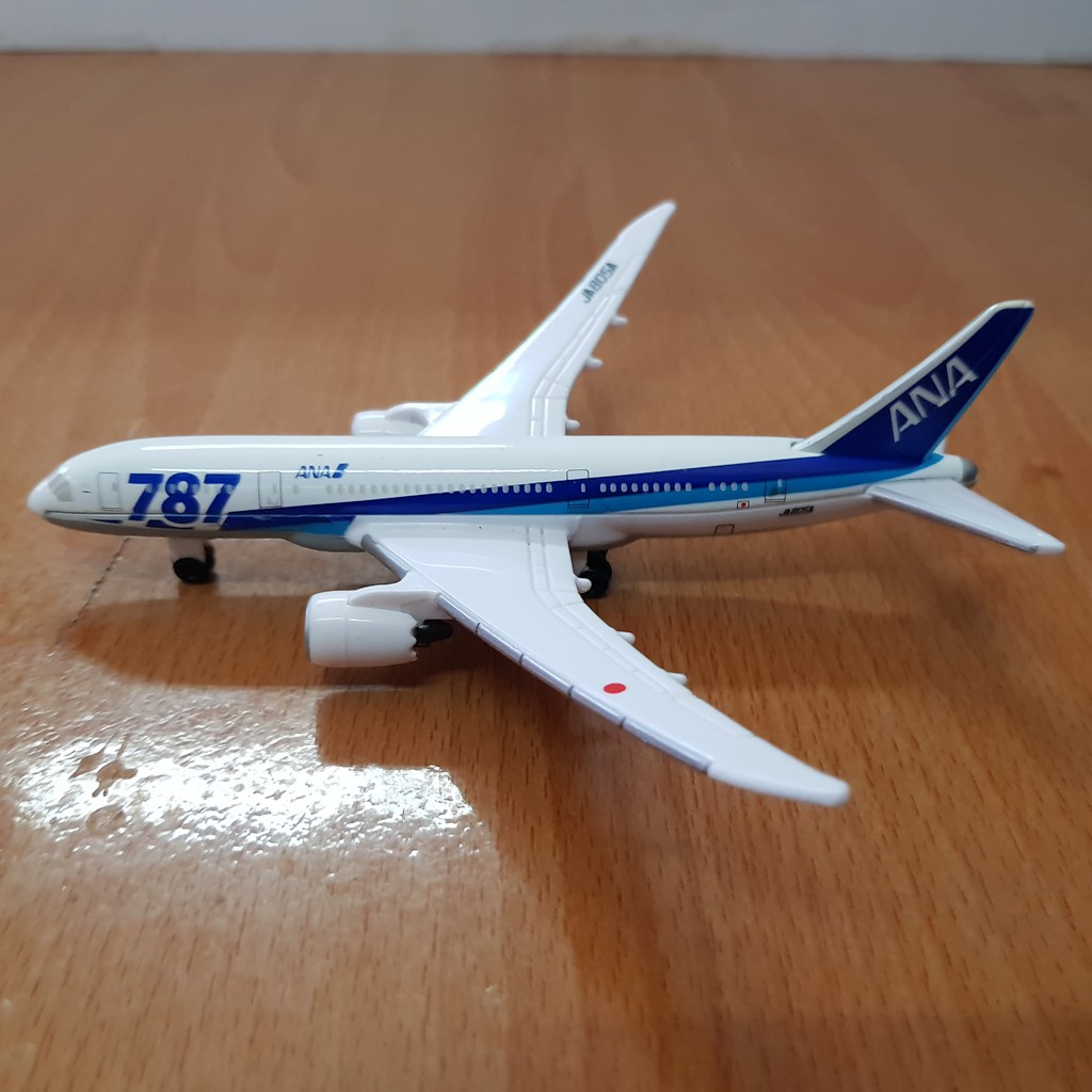 Máy bay mô hình Tomica Boeing 787 Ana