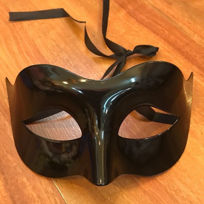 MẶT NẠ NỬA MẶT TRƠN NHỌN Màu Trắng Trơn/Đen Trơn Che Nửa Mặt Dùng Cho Tiệc Halloween,sự kiện,lễ hội hóa trang có dây đeo