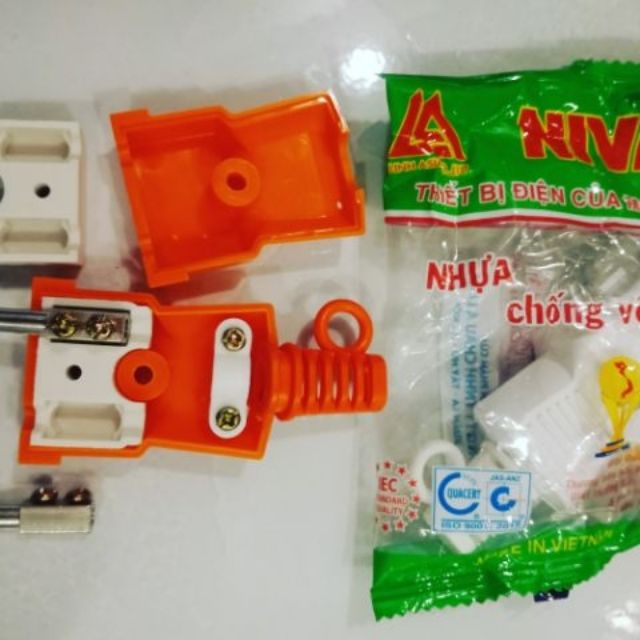 Phích cắm công nghiệp chịu tải NIVAL