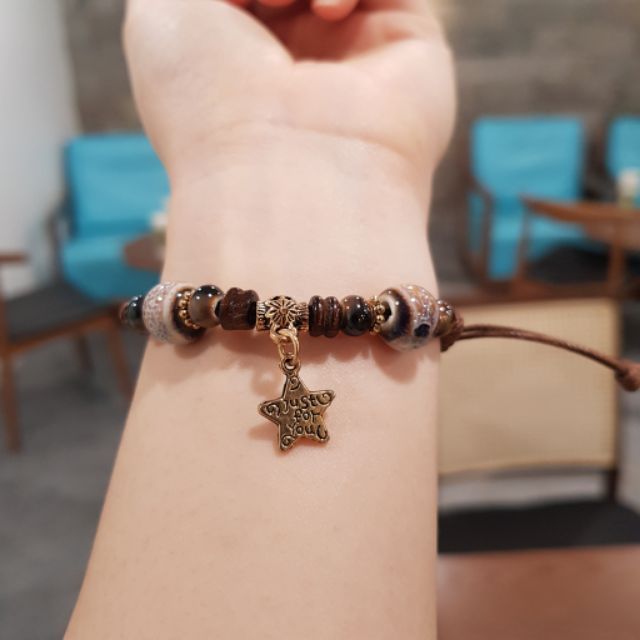 Vòng tay dây rút đá thổ cẩm phong cách vintage siêu xinh, bán giá rẻ