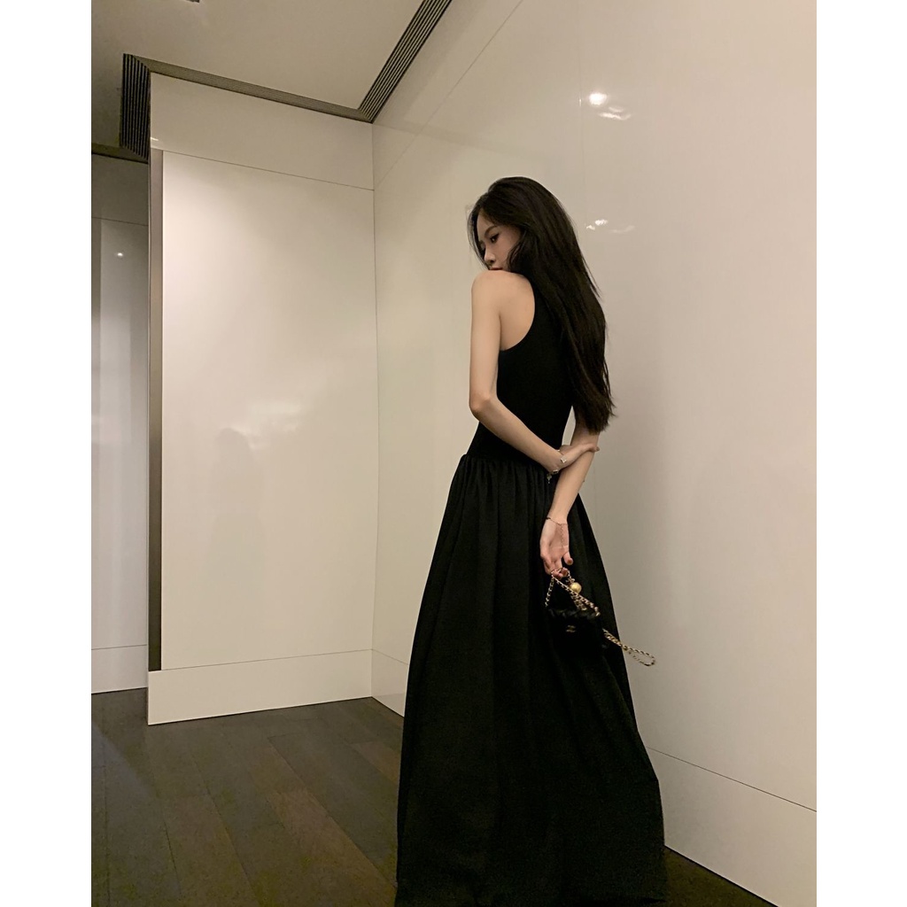 Đầm Sát Nách Hở Vai Màu Trắng Phong Cách Mới 2022✨✨Đầm Dáng Dài Ôm Eo Thiết Kế Thanh Lịch Cho Nữ