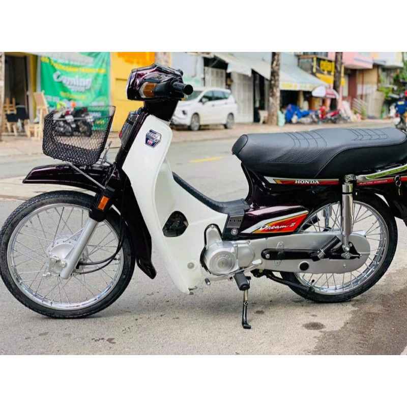 Bững yếm trắng xe DREAM thái luôn tem đào zin honda