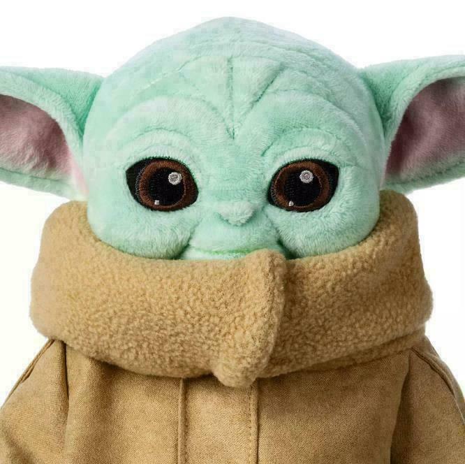 Búp bê nhồi bông hình em bé Yoda 30cm trong phim Star Wars