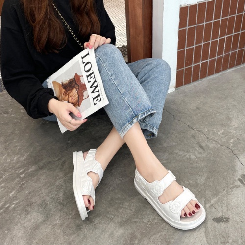 Dép Sandal Nữ Quai Hậu, Kiểu Dáng Ulzzang Thời Trang 2 Mầu Đen - Trắng Đi Học, Đi Chơi