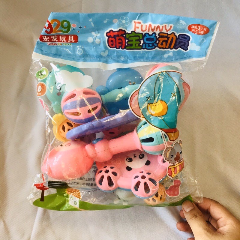 Bộ đồ chơi lục lạc 7 món các nhân vật ngộ nghĩnh, vui nhộn dành cho bé, chất liệu an toàn phù hợp với trẻ nhỏ