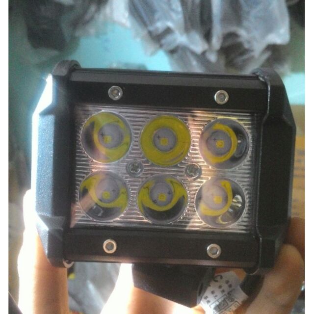 Đèn led trợ sáng C6 6 bóng led tặng công tắc