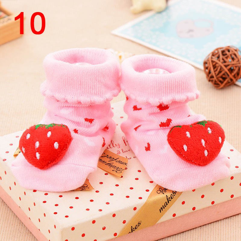 Vớ cotton giữ ấm họa tiết dễ thương cho bé