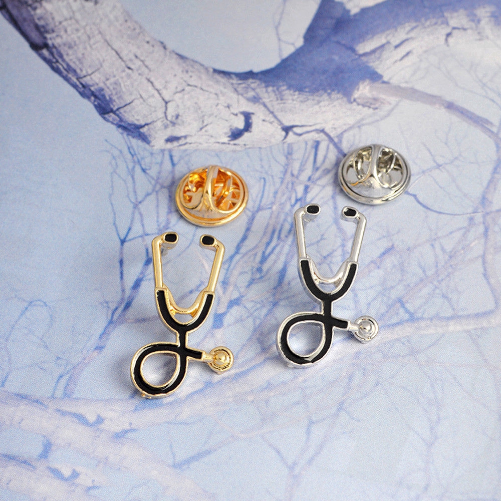 Trâm cài áo hình ống nghe y tế màu vàng / bạc