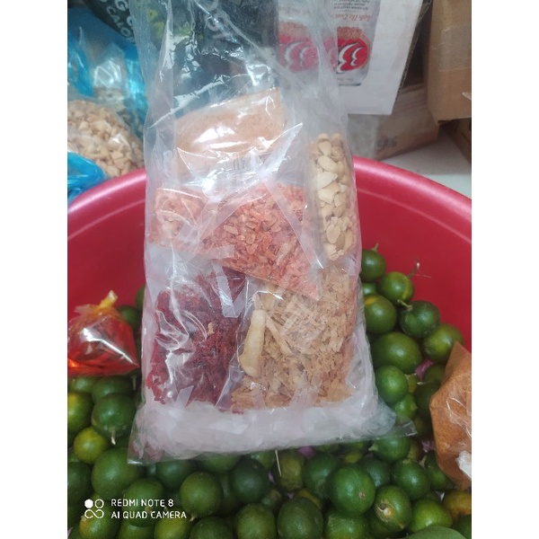 Bánh tráng trộn suất to topping siêu nhiều tách riêng 5 gia vị ( ảnh thật kèm quất kèm nước sốt dầu điều)