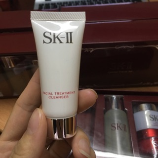 Xữa rửa mặt nội địa skii tách sét