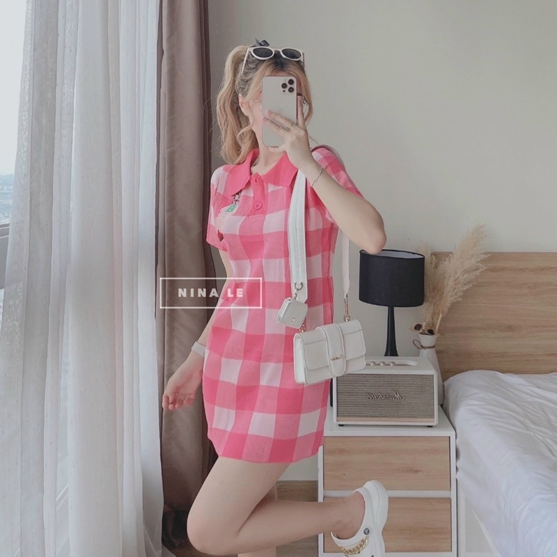 Váy Len Kẻ Ô Babydoll Chú Thỏ Thêu Màu Hồng Nhạt Cưng Xỉu