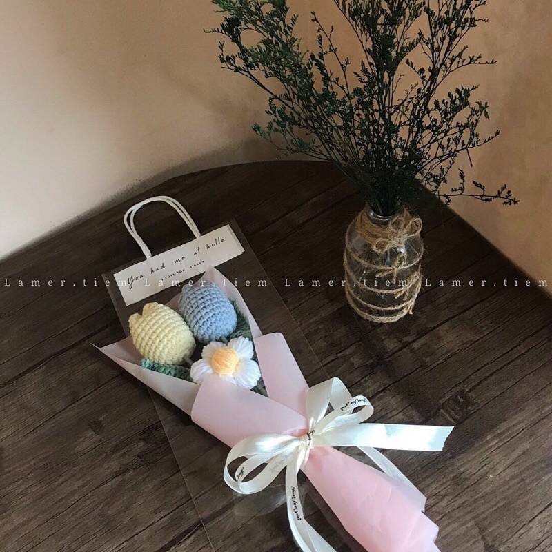 Bó hoa Tulip len handmade/ Quà tặng bạn gái, người thân, tặng sinh nhật
