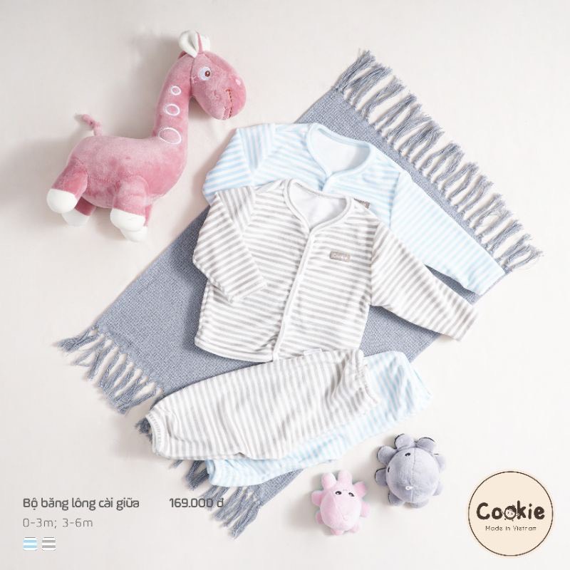 Bộ Sơ Sinh Băng Lông Cài Giữa Cookie Mềm Mại Cho Bé