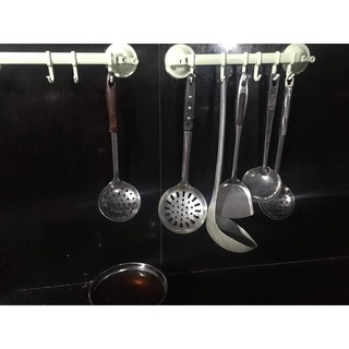 Thanh móc hút chân không treo đồ