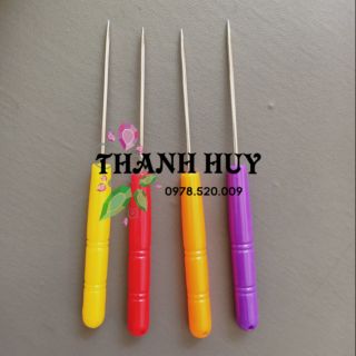 Que nhọn dùi lỗ / vuốt cánh