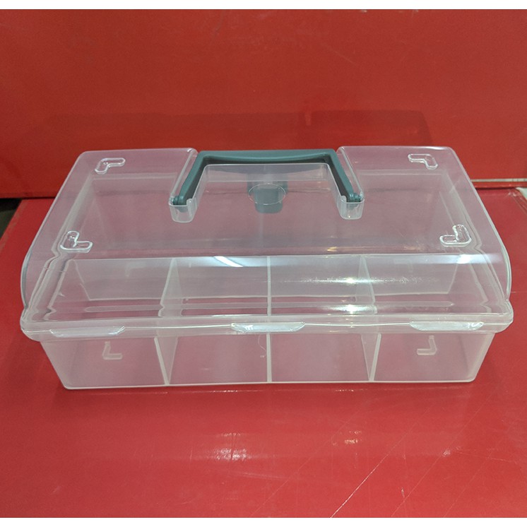 Hộp dụng cụ 5 ngăn, có khóa cài, quai xách 23,5x14,8cm cao 8,2cm. Sx tại Thái Lan