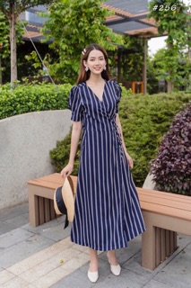 Váy đắp tà sọc xanh đen
