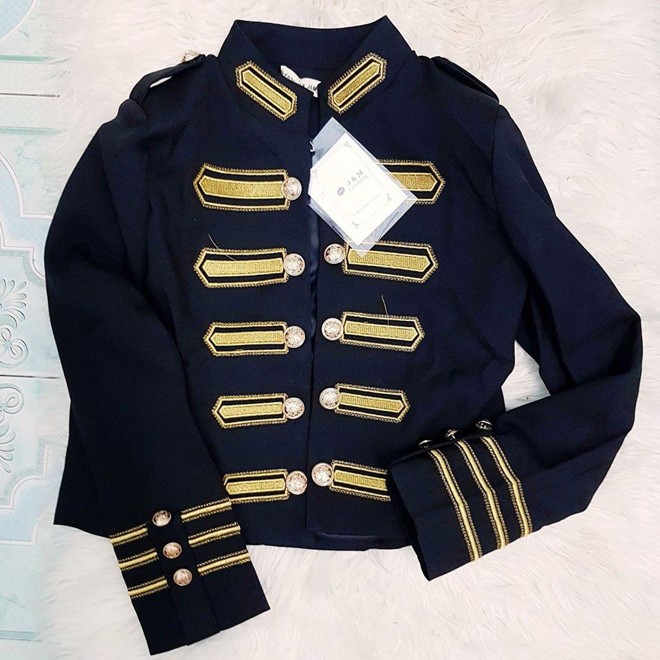 Áo khoác Hoàng gia thêu tag Gold cao cấp khuy đồng-order | BigBuy360 - bigbuy360.vn