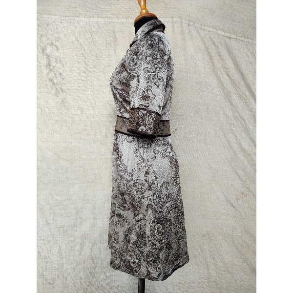 Đầm vải lụa size M