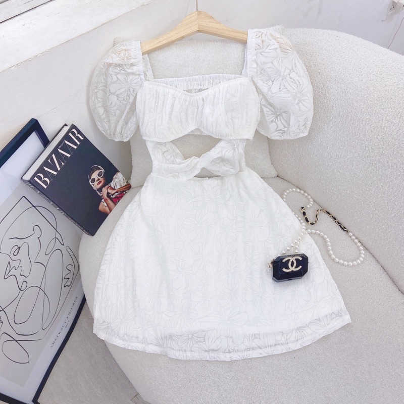 ĐẦM HOA NỔI CUT-OUT CHÉO DÂY BỤNG NHÚN NGỰC