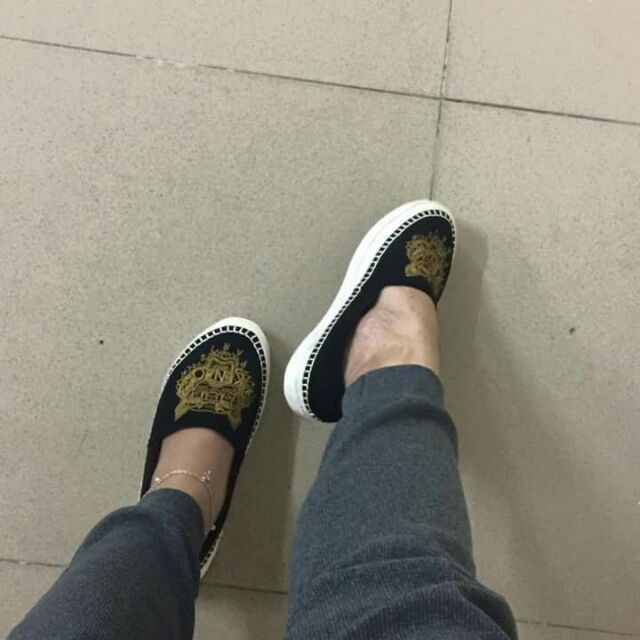 Giày slip on Kenzo viền cói .