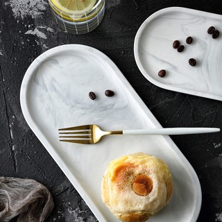 Dĩa gốm sứ hình oval sáng tạo