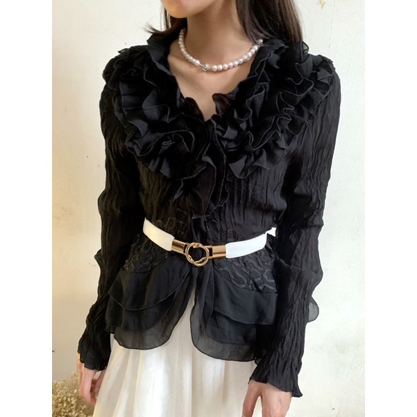 Pleated shirt / Áo nhún bèo trước ngực