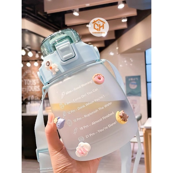 Bình Nước Bầu Có Ống Hút Kèm Dây Đeo Cực Tiện Lợi Dễ Thương Dung Tích 1300ml