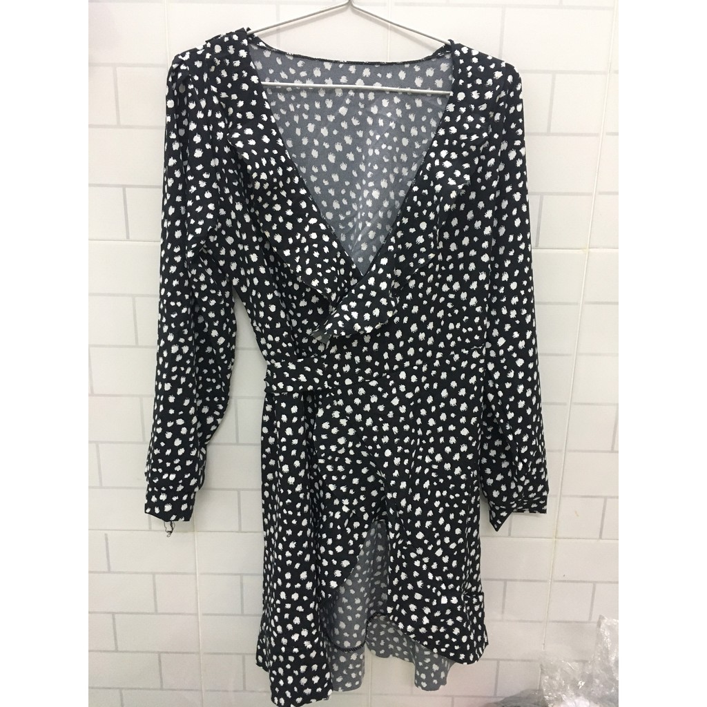 Váy vải voan họa tiết hoa nhí vạt chéo