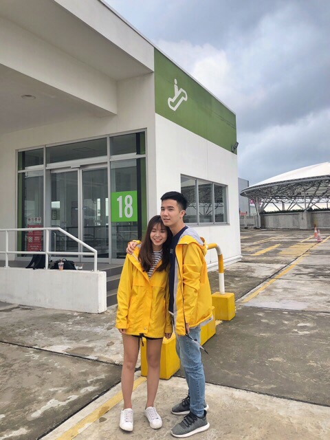Áo khoác gió nữ form rộng