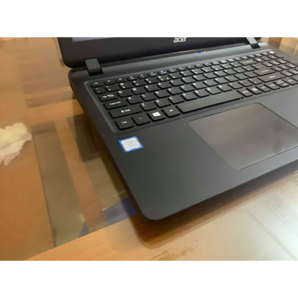 Máy tính xách tay Acer ES1-572 Core i3 7100U/ RAM 4GB/ HDD 500GB/ 15.6″ HD