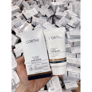 Kem chống nắng Corthe (Dermoessential ultra light sunblock)