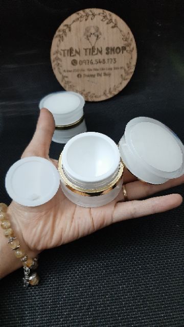 Hũ nhựa trắng cao cấp RO 20ml