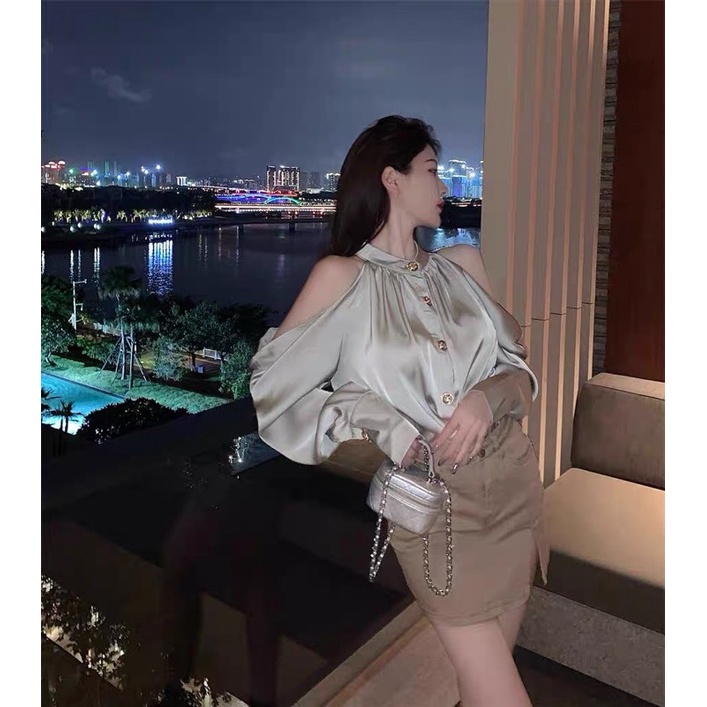 Set áo sơmi hở vai kèm chân váy