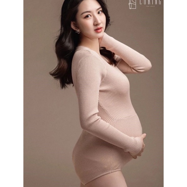 Bodysuit bầu chụp ảnh studio