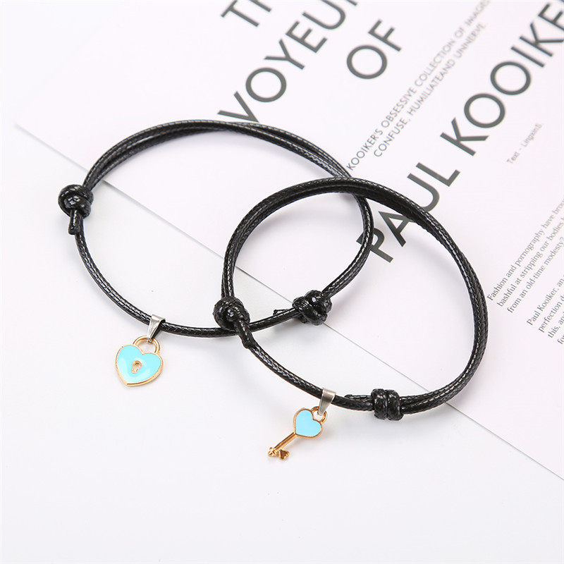Set 2 Vòng Tay Bện Dây Gắn Mặt Kim Loại Chữ Love Thời Trang Cho Cặp Đôi