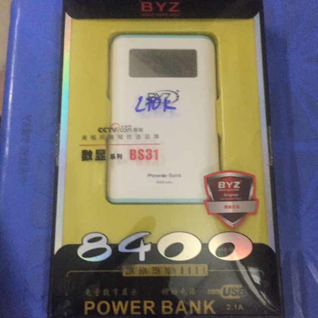 Sạc dự phòng 8400 mah có hiển thị phần trăm sạc