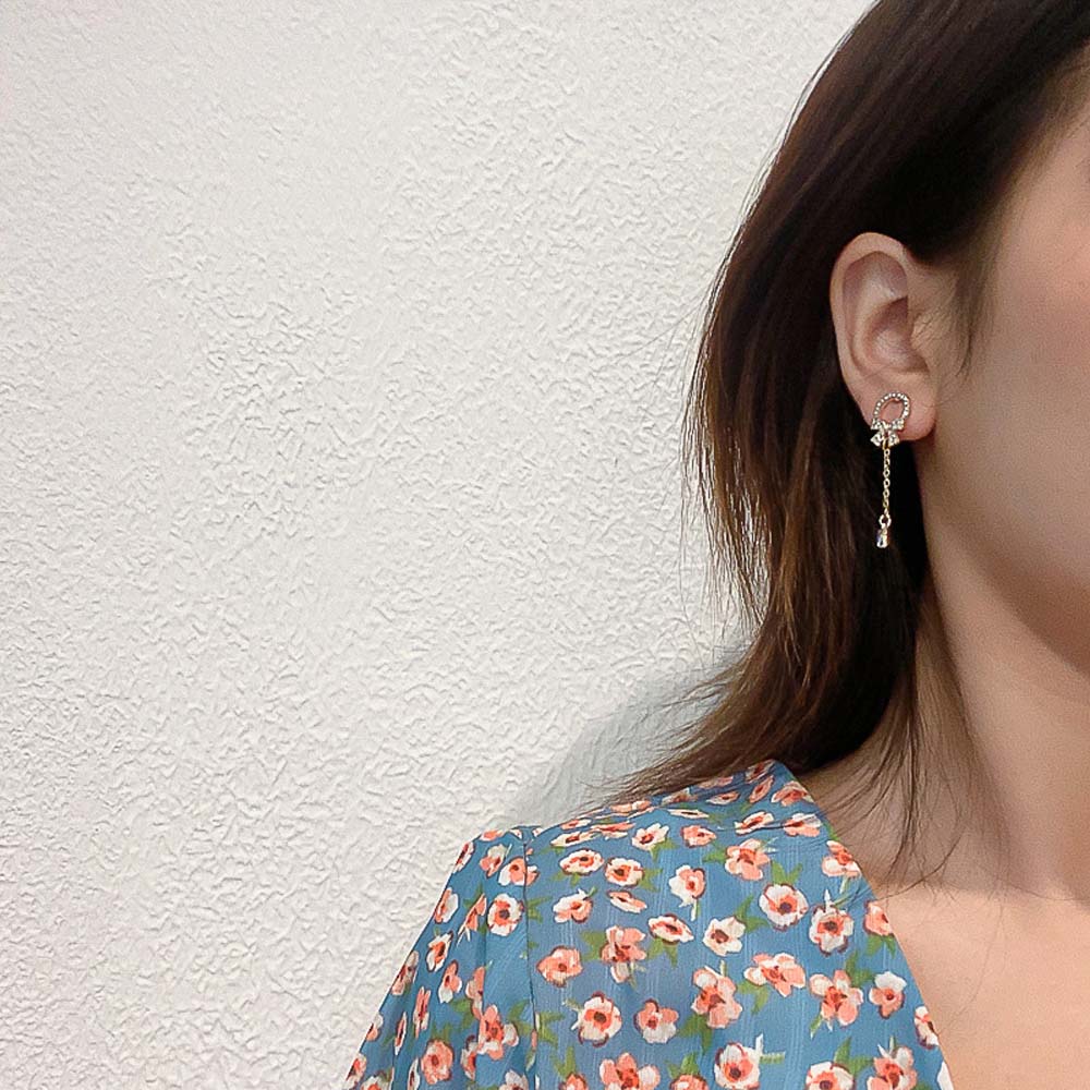 Khuyên Tai Nữ Trang Dáng Dài Tạo Hình Độc Đáo