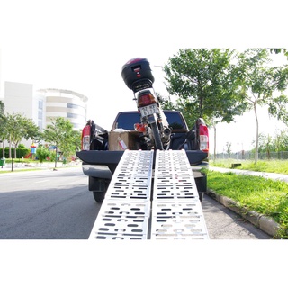 Thang dẫn xe máy lên xe bán tải có thêm chân chống - 01 cái