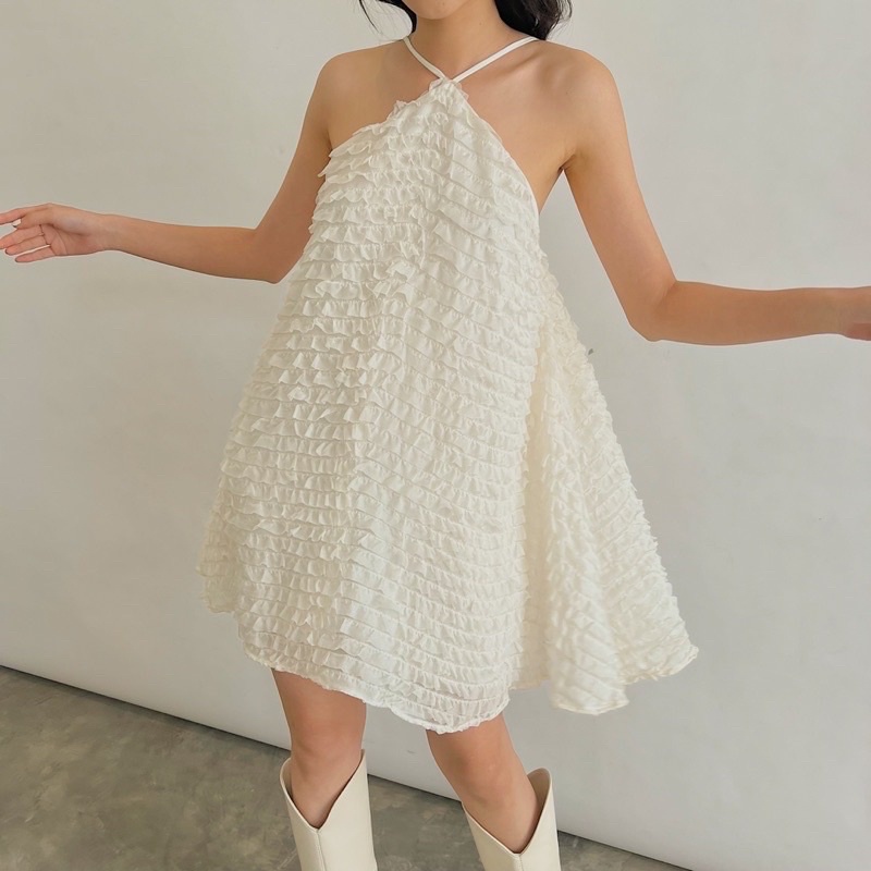 Thanh lí đầm 2s kem whitelazz