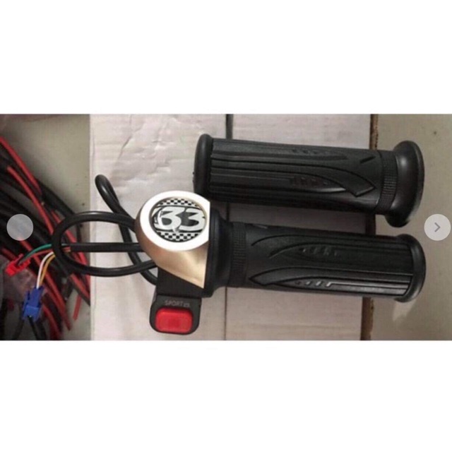 Tay ga xe điện 133s thường