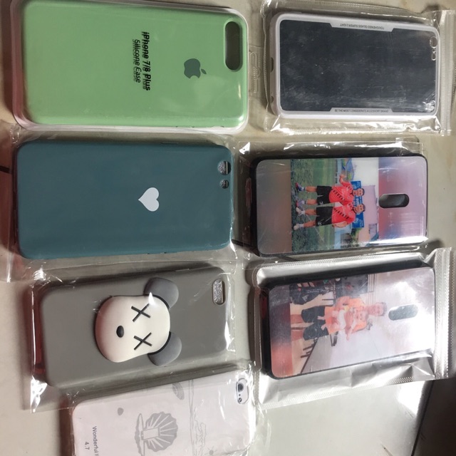 Ốp trong in theo yêu cầu 😍😍  Đây là các mẫu demo bên em thôi , khách thích nền gì hay hình như nào i