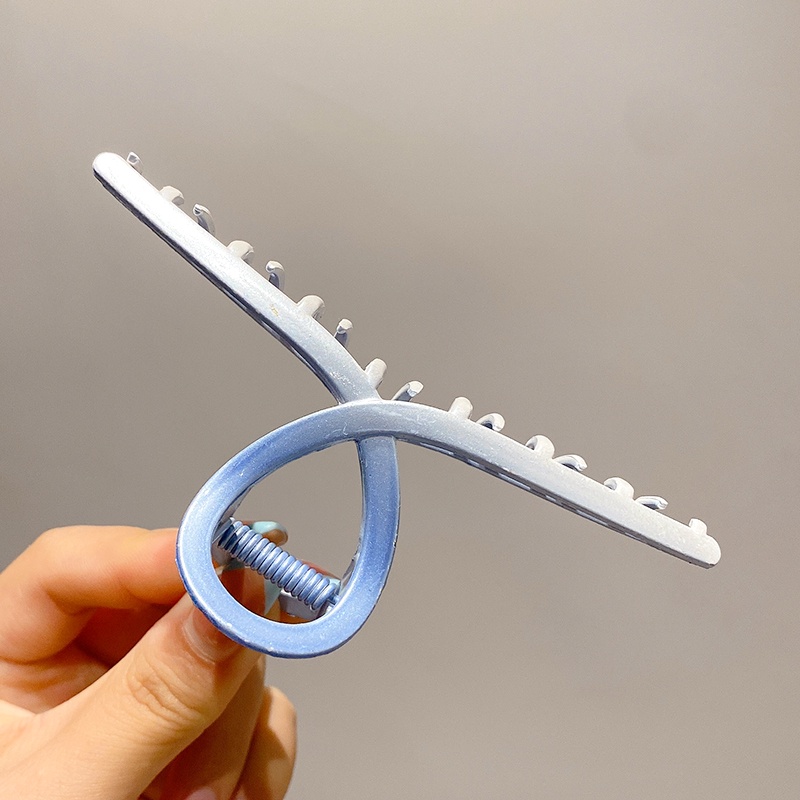 Kẹp Tóc Hình Đầu Cá Mập Hai Màu Phong Cách Hàn Quốc