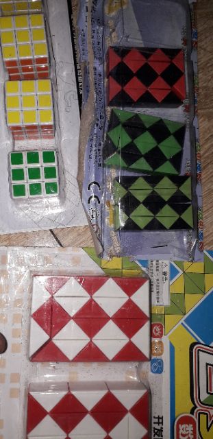 Sét 3 cục rubik gồm 3 loại khác nhau như hình