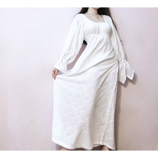 Đầm maxi xô hoa nổi tay loe