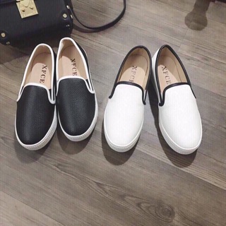 Slip on da viền kẻ