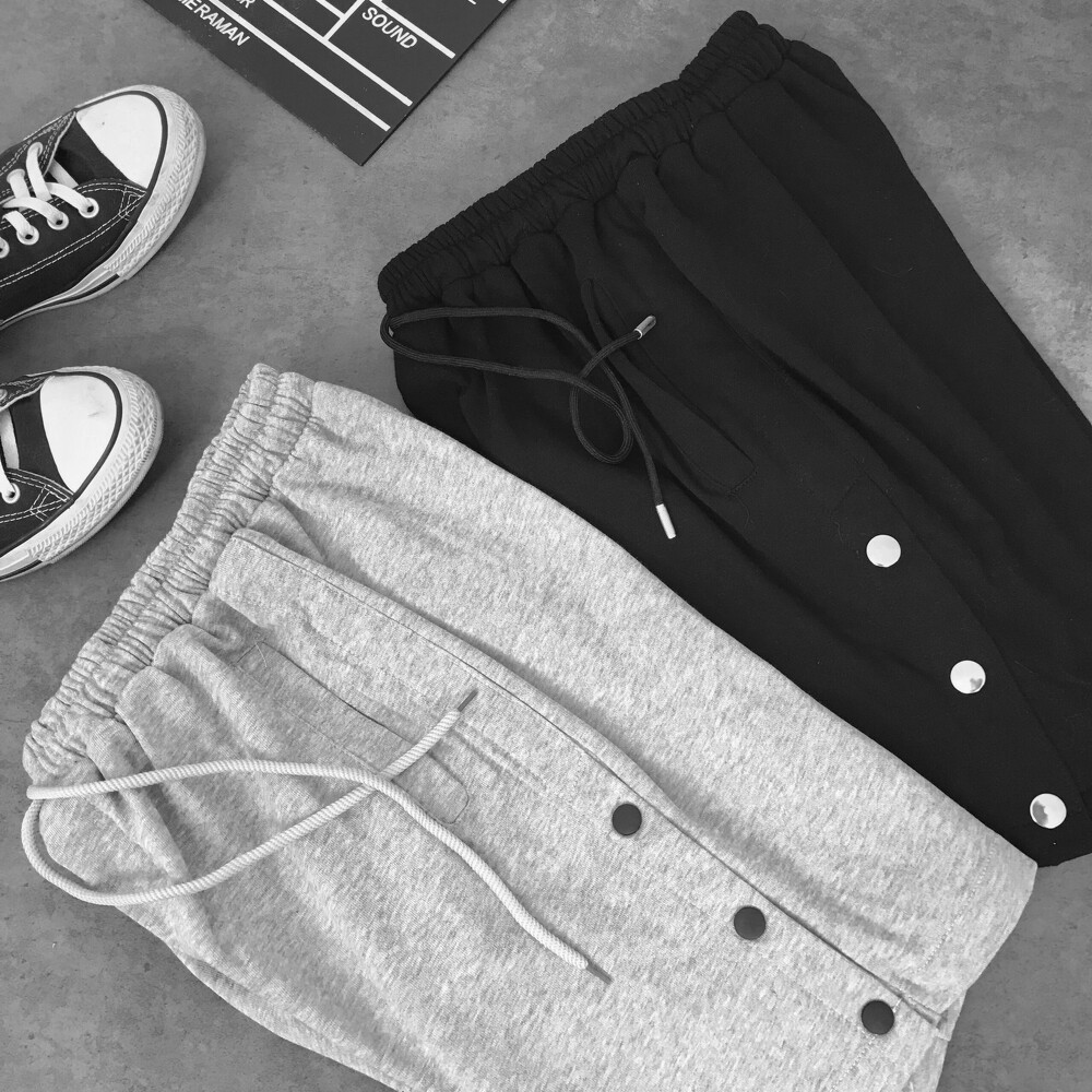 [Mã SKAMA06 giảm 8% TỐI ĐA 50K đơn250K] Quần short nỉ Buttons, JACKLANE, Quần short cộc Unisex Jack Lane | BigBuy360 - bigbuy360.vn