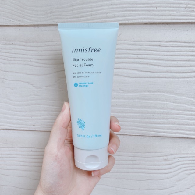 Sữa Rửa Mặt �Giảm Mụn Innisfree Jeju Bija Trouble Facial Foam 150ml