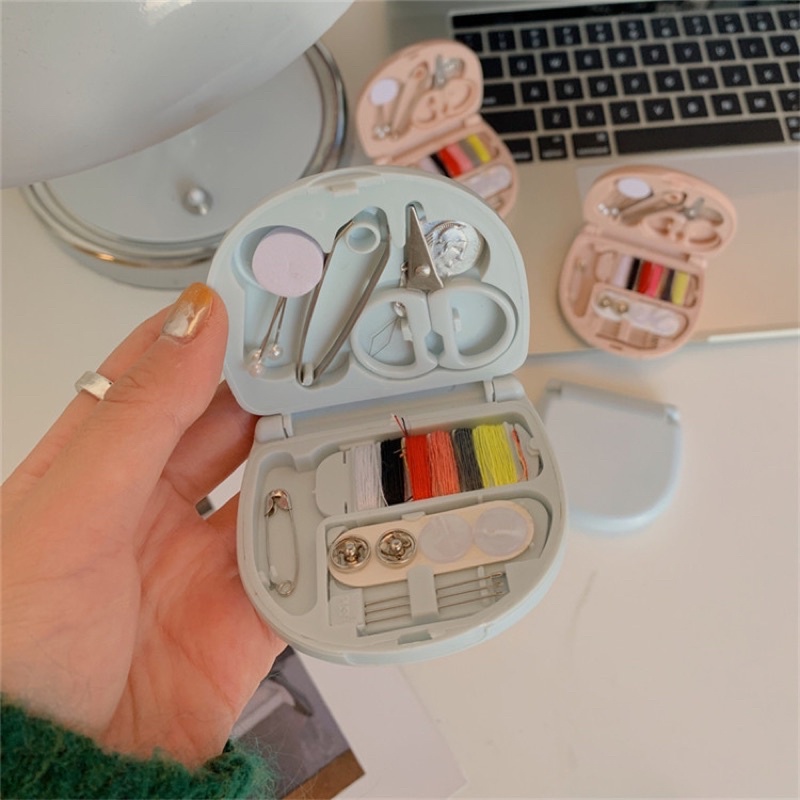 Hộp kim chỉ đa năng hoạt hình style Hàn Quốc mini du lịch, mang đi học đi làm - Bộ dụng cụ kim chỉ may vá mini hình thú